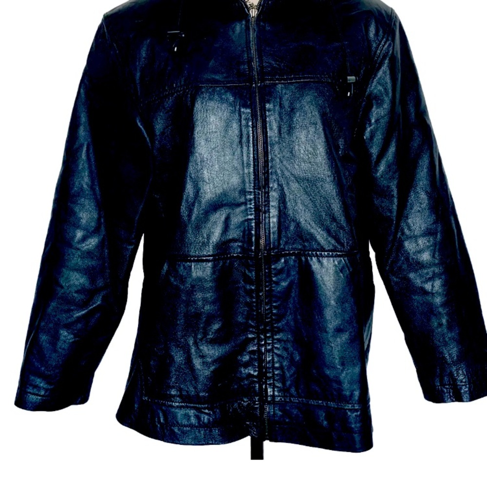 Genuine Leather hooded jacket medium size Brand
VIP Preowned